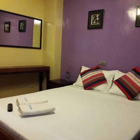 Aqua Travel Lodge เอลนิโด ภายนอก รูปภาพ