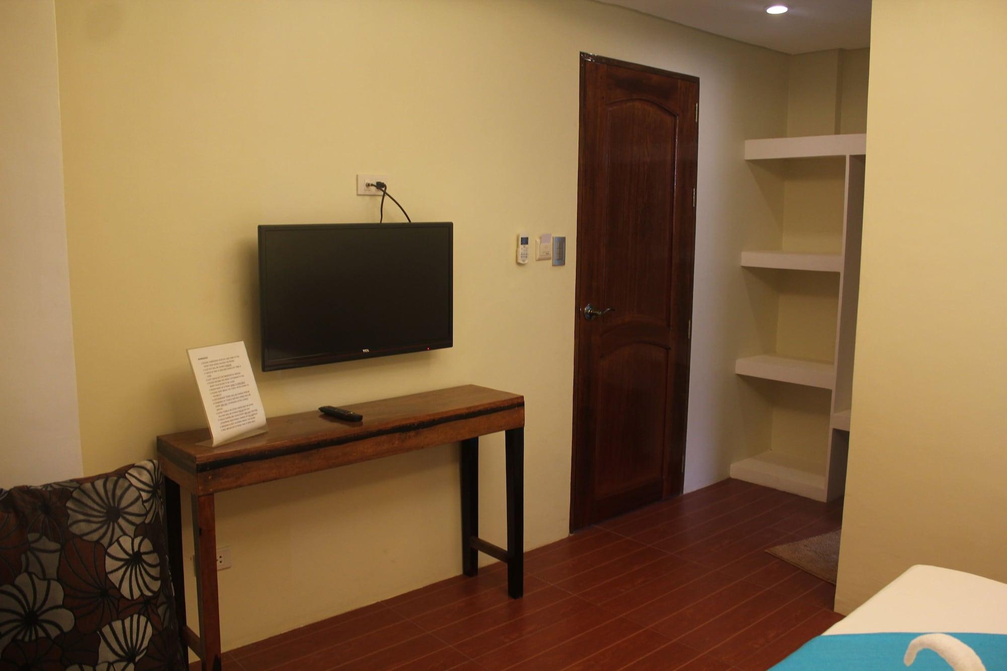 Aqua Travel Lodge เอลนิโด ภายนอก รูปภาพ