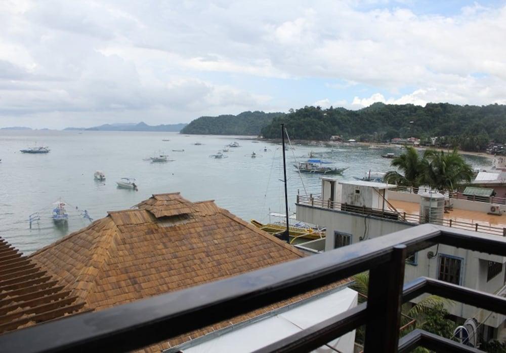 Aqua Travel Lodge เอลนิโด ภายนอก รูปภาพ