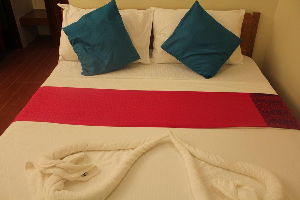 Aqua Travel Lodge เอลนิโด ภายนอก รูปภาพ