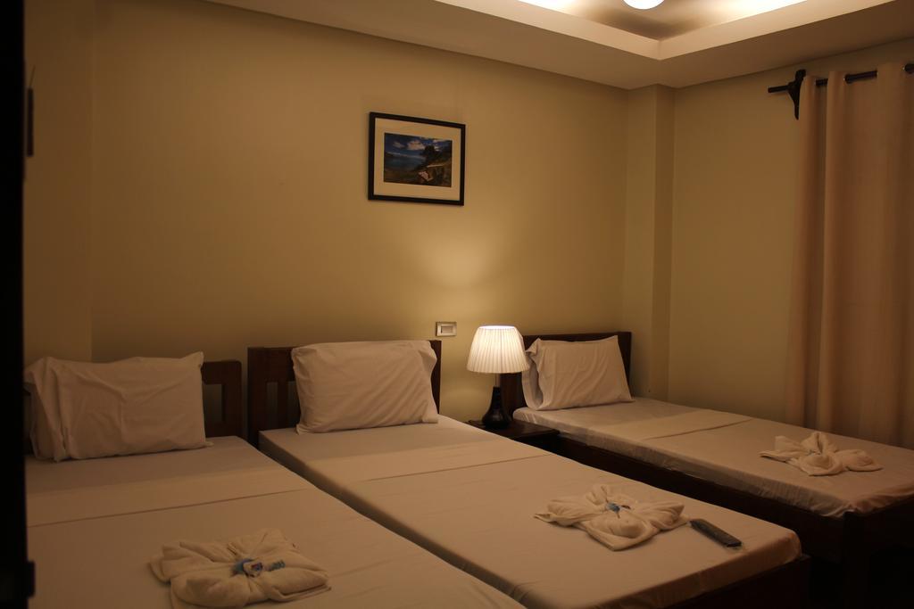 Aqua Travel Lodge เอลนิโด ภายนอก รูปภาพ