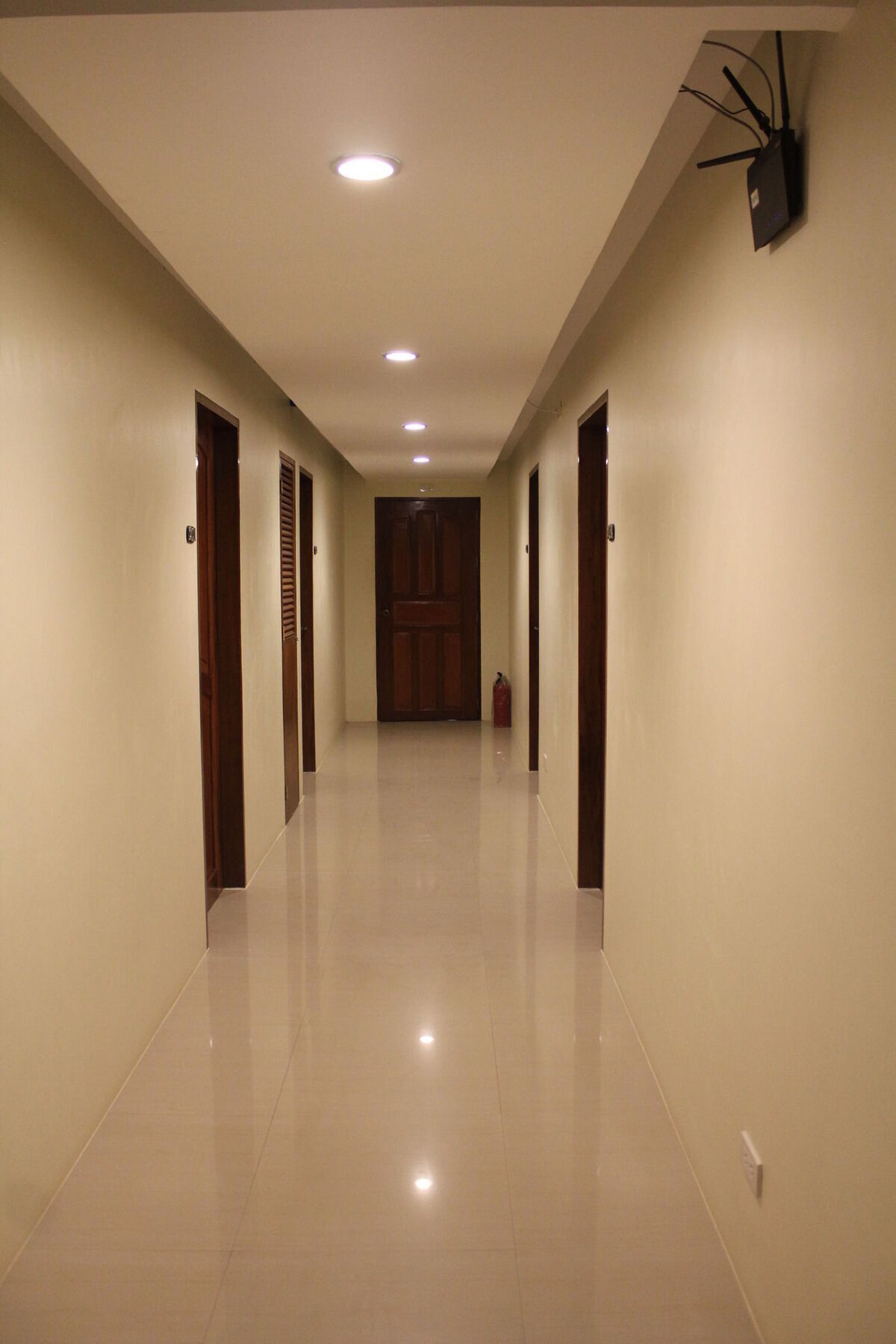 Aqua Travel Lodge เอลนิโด ภายนอก รูปภาพ